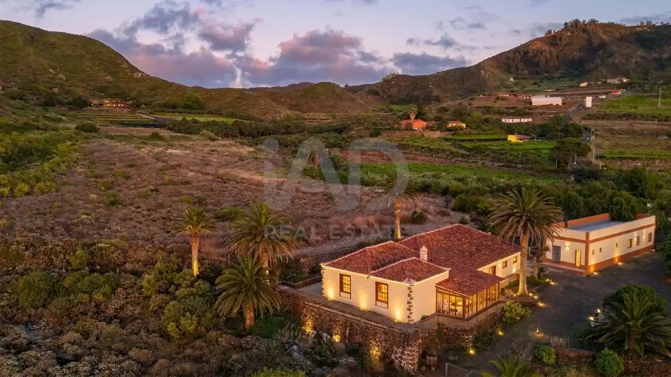 Exterior view of Country homes for sale in San Cristóbal de la Laguna  with Terrace