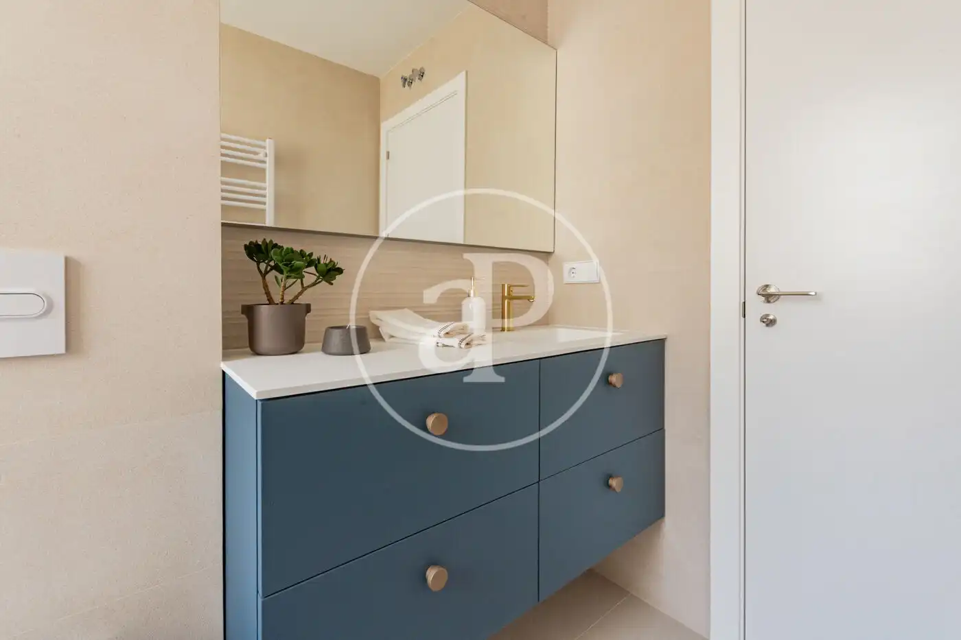 Bathroom of Attic for sale in Madrid  with Air Conditioner, Heating and Terrace