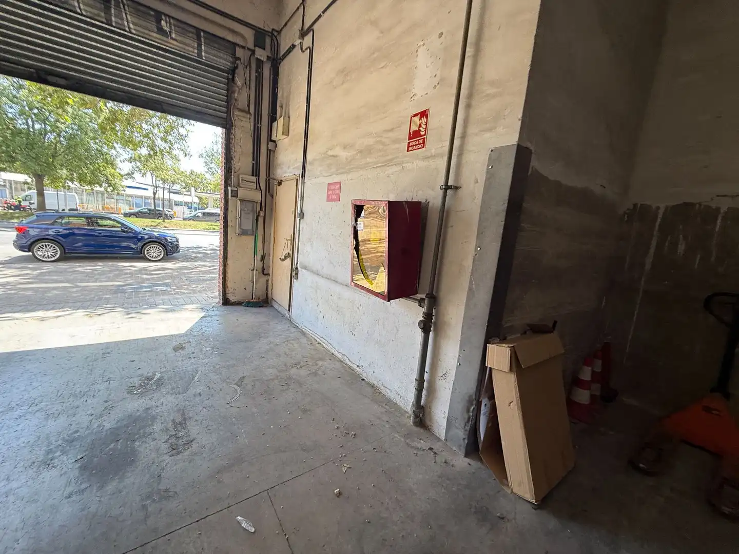 Nau industrial de lloguer en Sant Adrià de Besòs