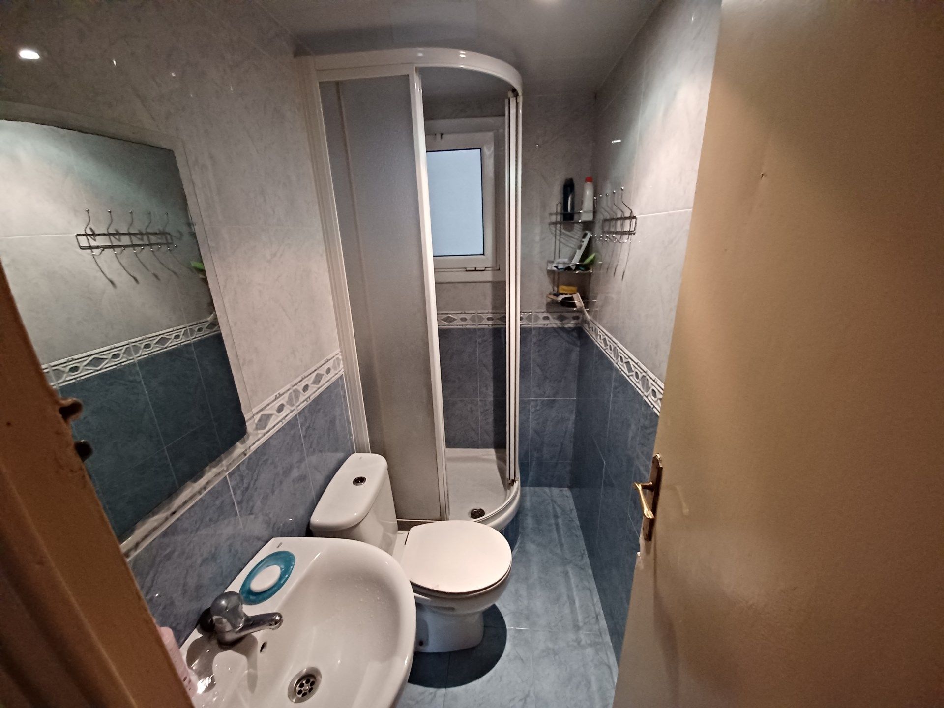 Bathroom of Flat for sale in Rubí