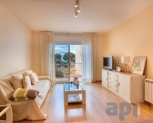 Sala d'estar de Apartament en venda en Sant Feliu de Guíxols amb Calefacció, Balcó i Piscina comunitària