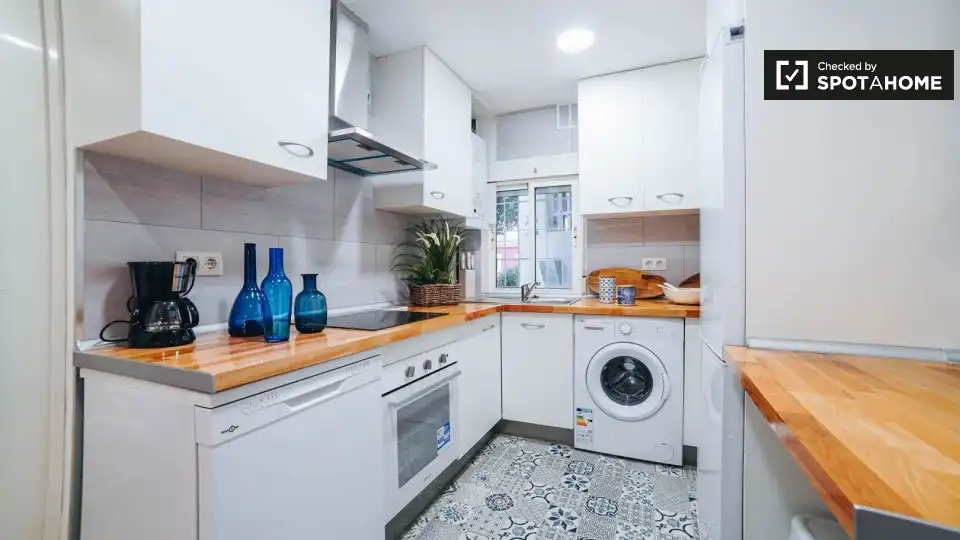 Kitchen of Flat for share in Madrid  with Air Conditioner, Heating and Terrace