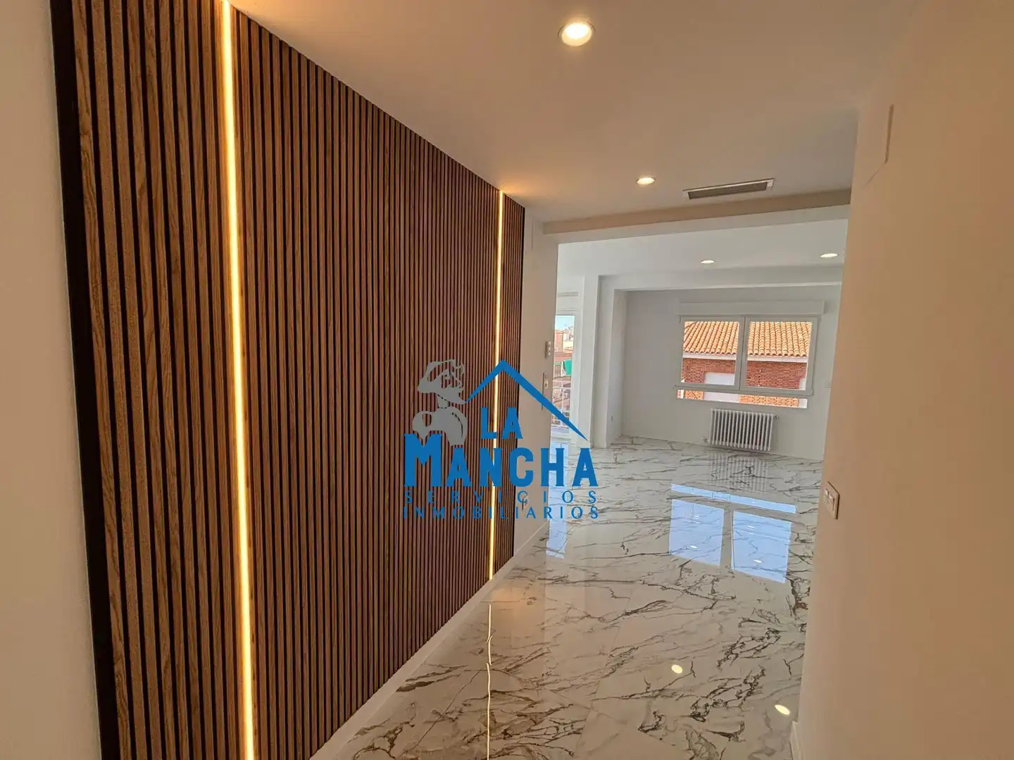 Piso en venta en Albacete con Calefacción, Amueblado y Balcón