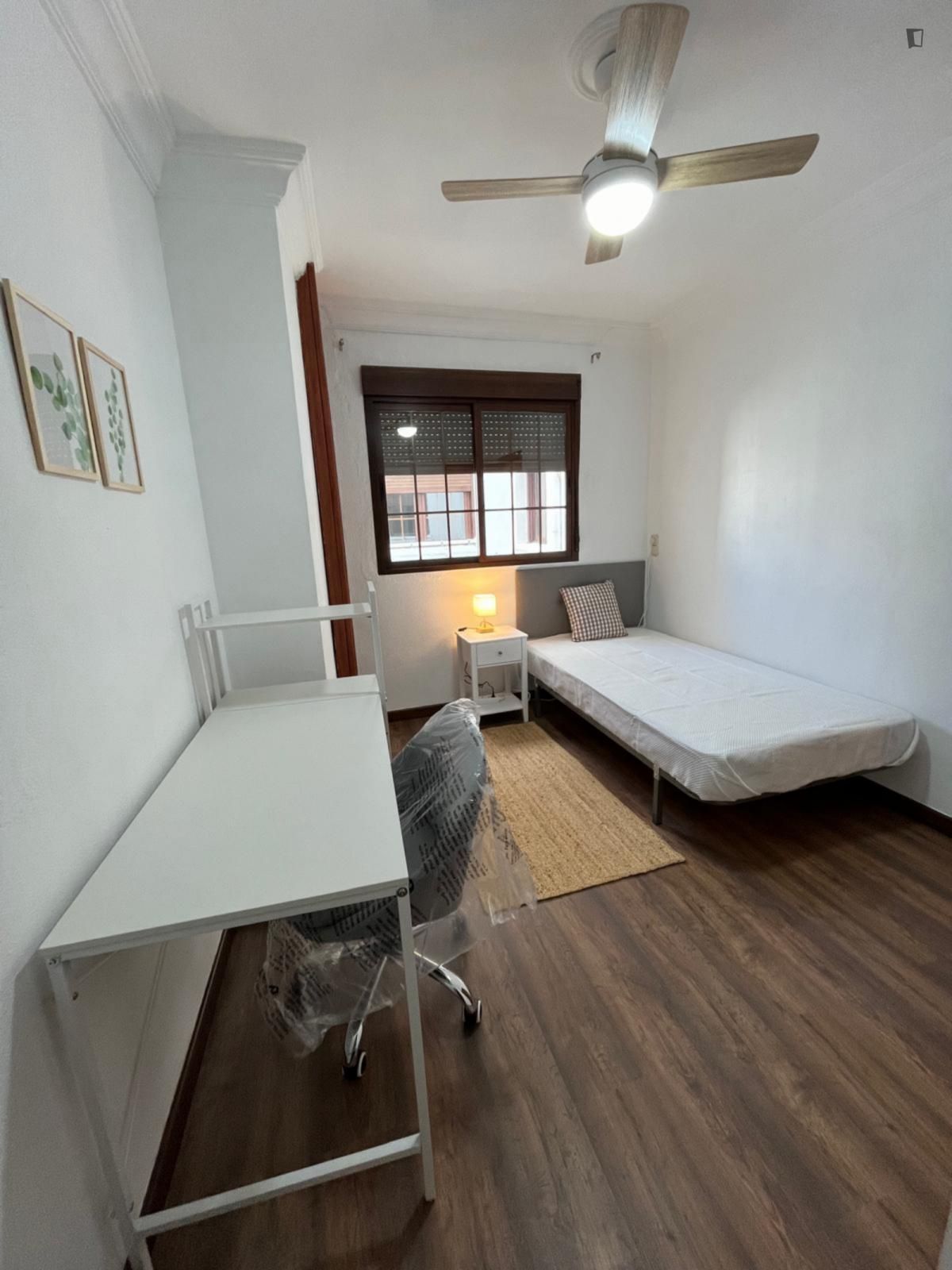Apartment to share in Isla Chica