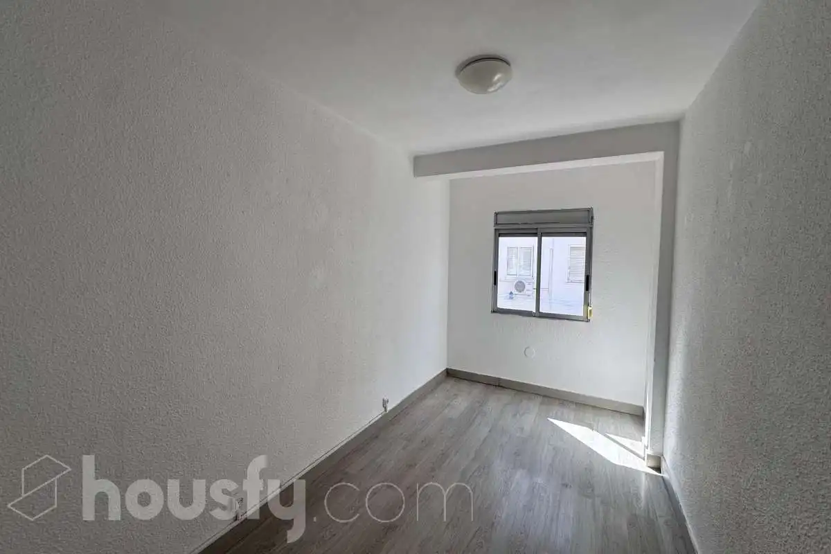 Wohnung zur Miete in Calle de Lugo, Barrio Torrero