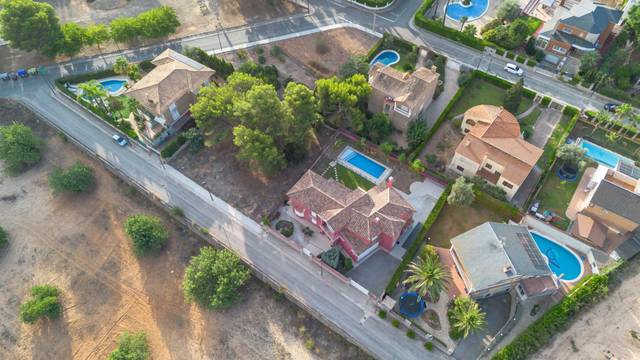 Terreno residencial en Venta en Calle Noguer en Monte Real