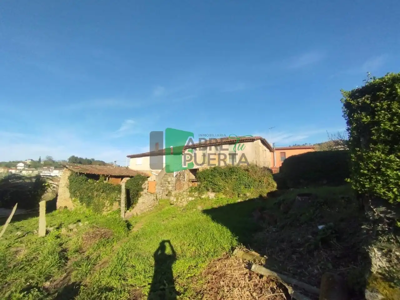 Vista exterior de Casa o xalet en venda en Ourense Capital  amb Jardí privat i Terrassa