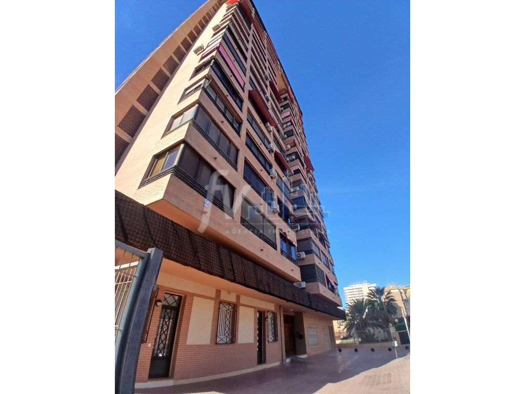 Exterior view of Building for sale in Benidorm