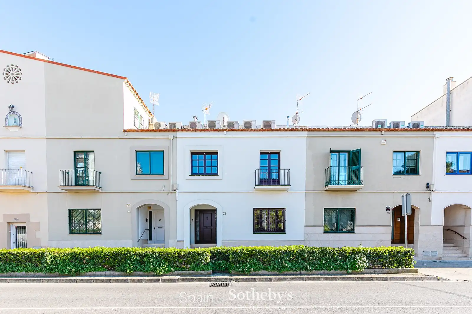 Vista exterior de Casa adosada en venta en Sitges con Aire acondicionado, Calefacción y Jardín privado