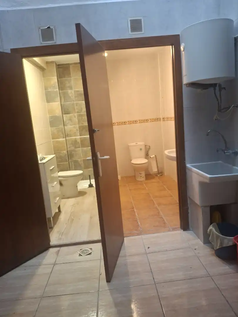 Bany de Local de lloguer en Elche ciudad