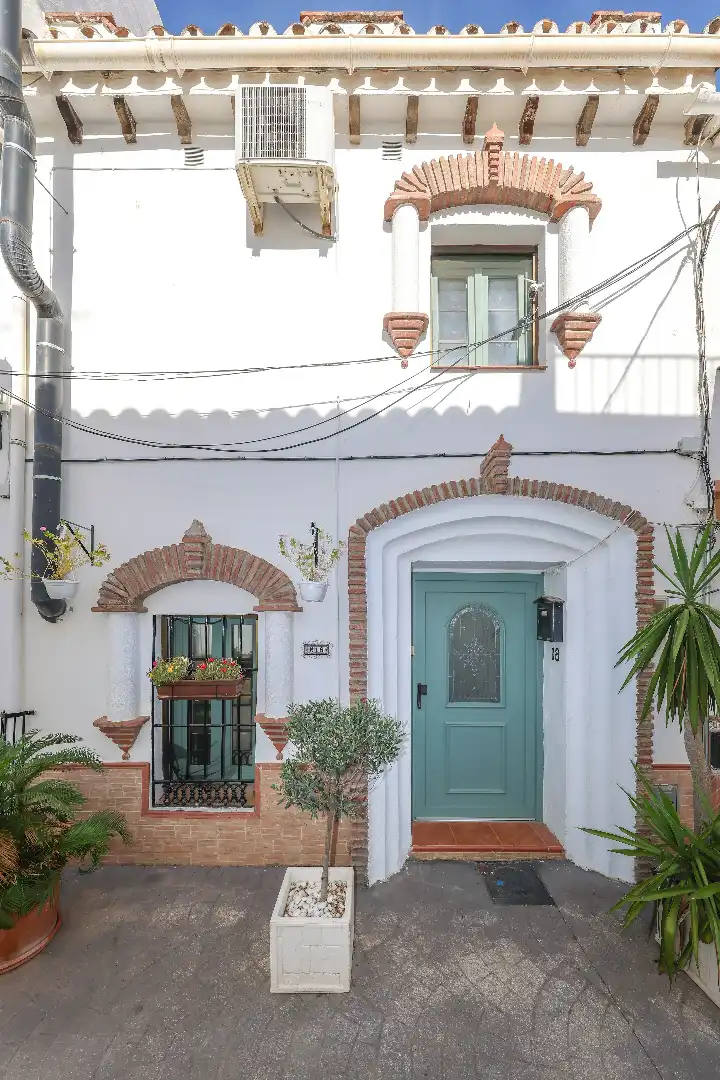 Vista exterior de Casa adosada en venta en Guaro con Aire acondicionado