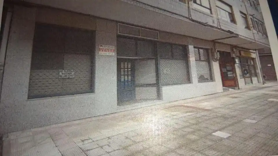 Locale commerciale in vendita a Etxebarri