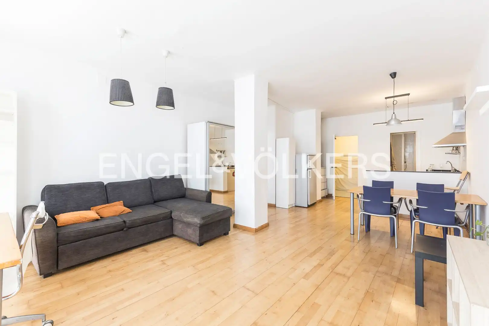 Sala d'estar de Apartament en venda en Sabadell amb Calefacció i Parquet