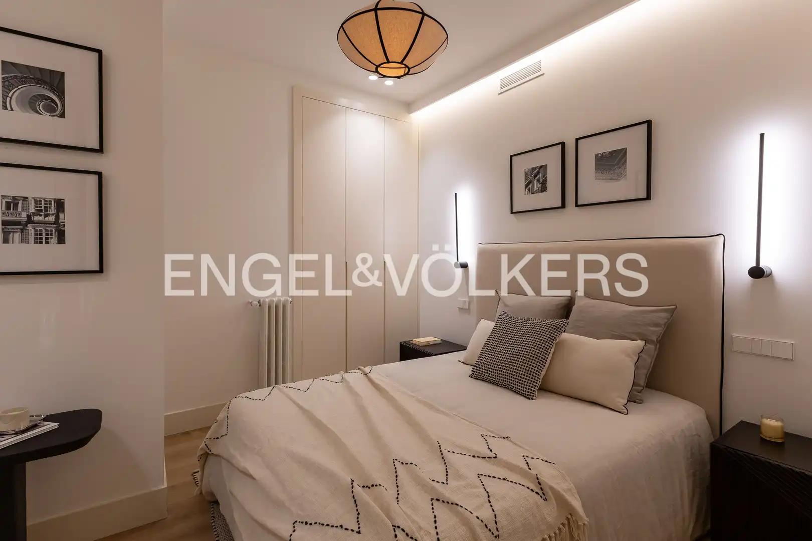 Schlafzimmer von Wohnung zum Verkauf in Madrid mit Klimaanlage und Heizung