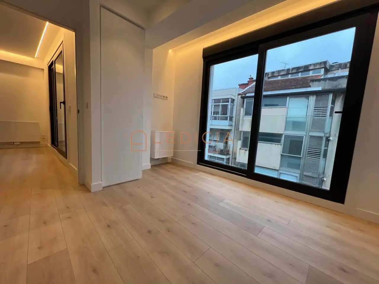Flat with lift for sale in Sanjurjo Badía, imagen 13