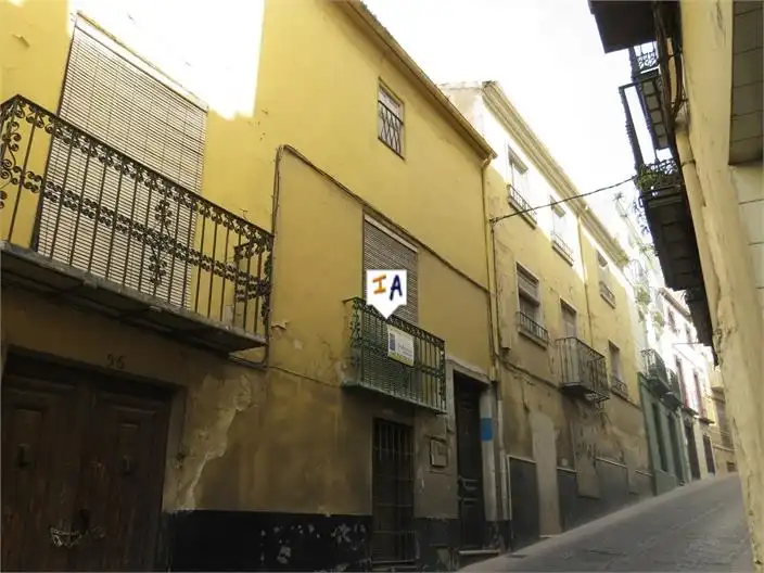 Vista exterior de Casa adosada en venta en Martos con Terraza y Trastero