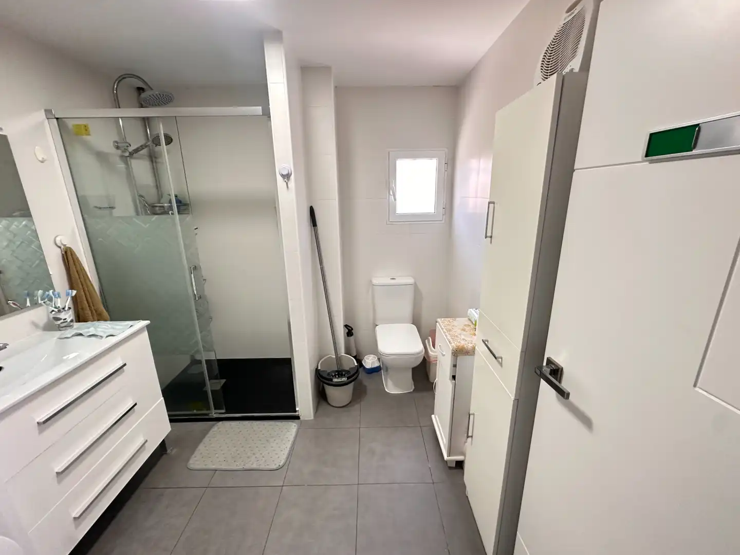 Badezimmer von Wohnung zur Miete in Cuenca mit Heizung, Terrasse und Möbliert