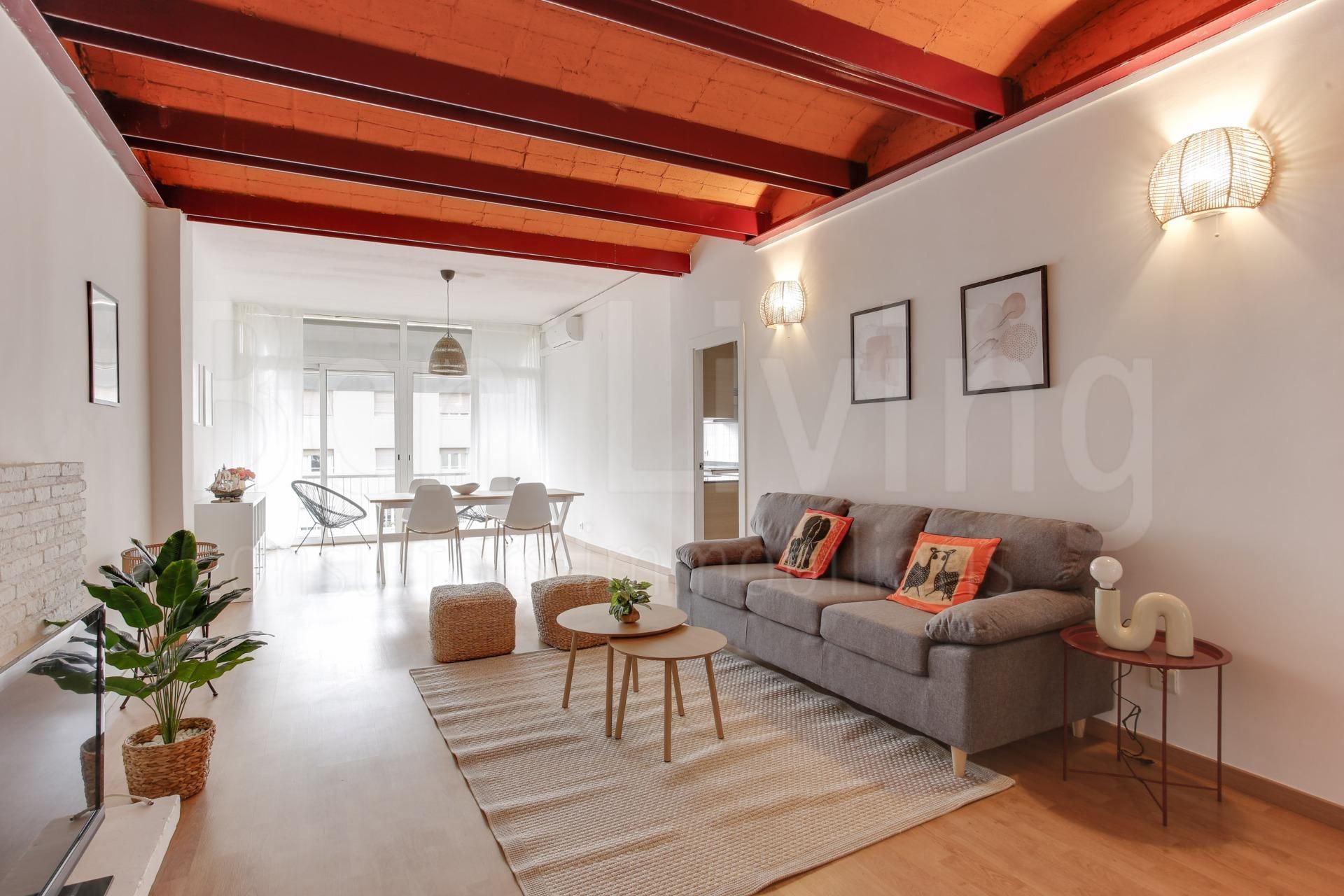 Sala d'estar de Pis de lloguer en  Barcelona Capital amb Aire condicionat i Balcó