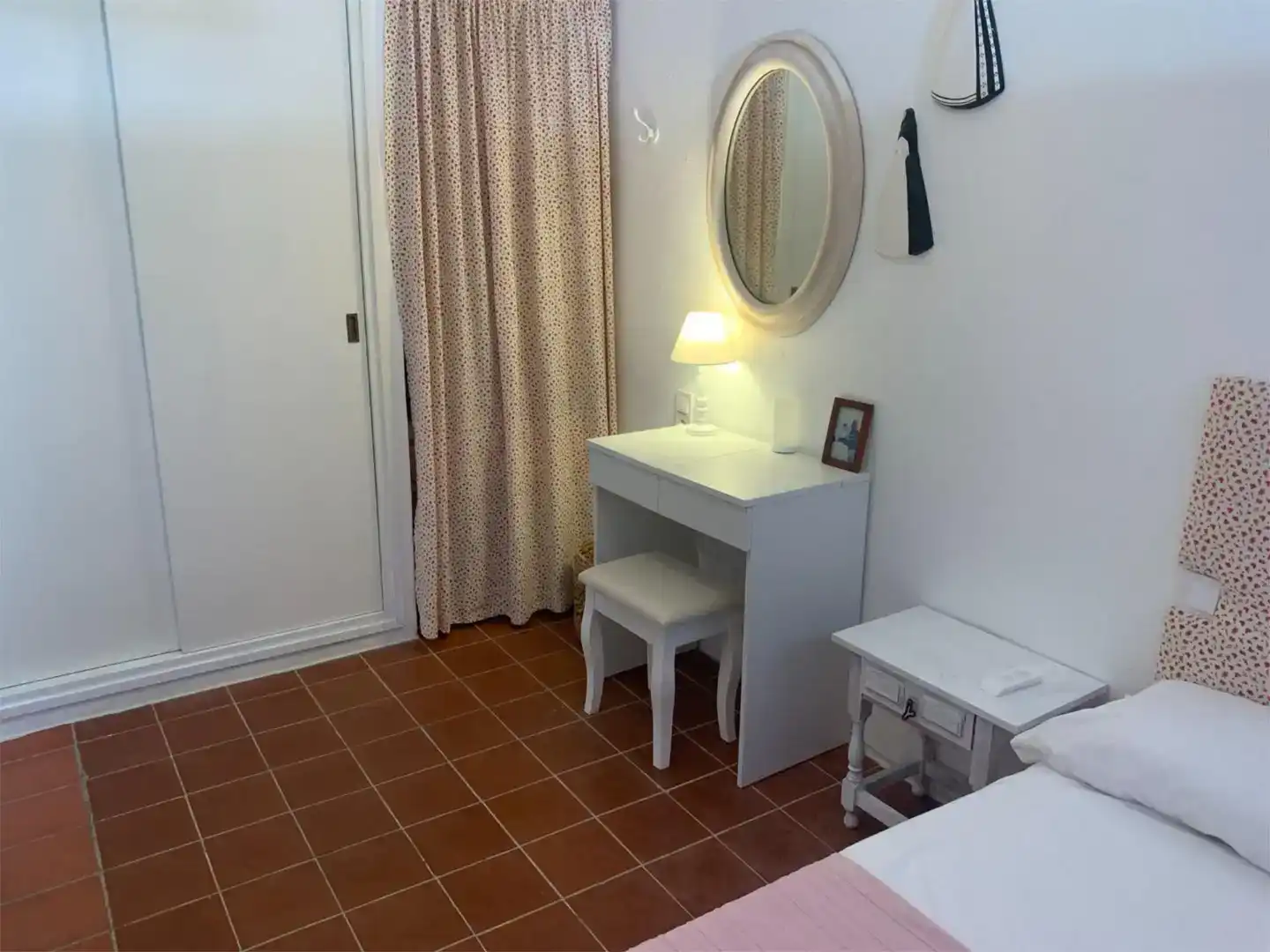 Dormitori de Casa adosada en venda en Es Mercadal amb Aire condicionat, Jardí privat i Traster