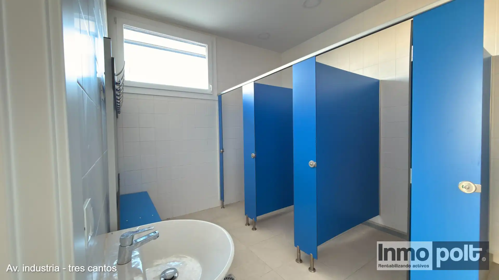 Bathroom of Flat for rent in Tres Cantos  with Air Conditioner, Furnished and Oven