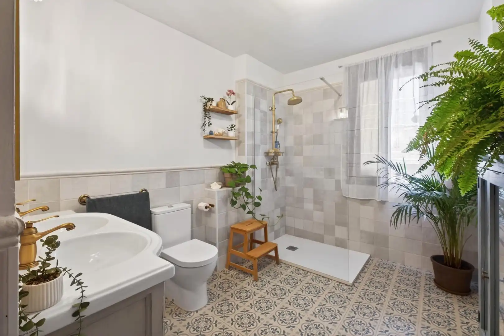 Bathroom of Houses for sale in Málaga  with Air Conditioner, Heating and Private garden