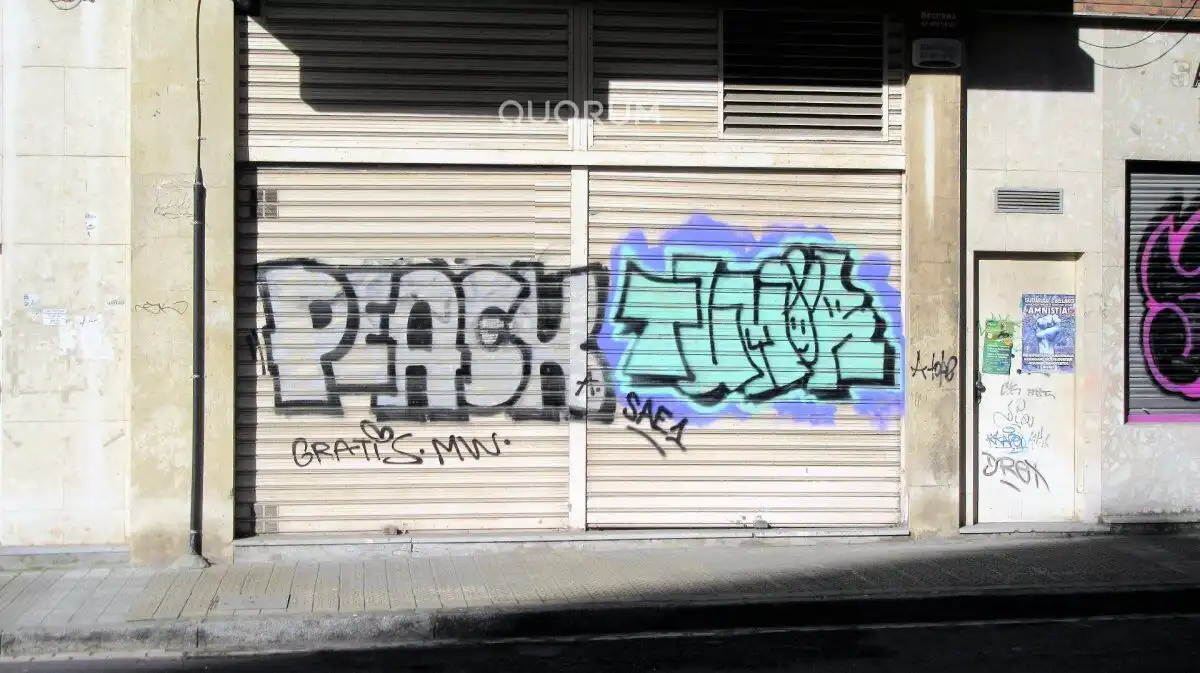 Vista exterior de Local en venta en Bilbao 