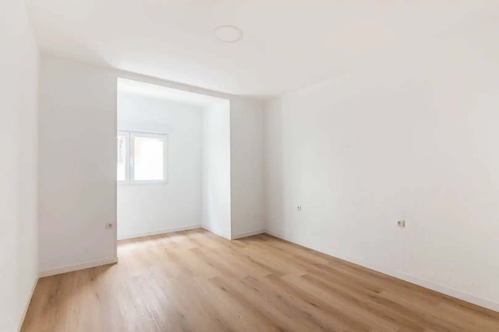 Wohnung zum Verkauf in Murcia mit Terrasse, Balkon und Alarm
