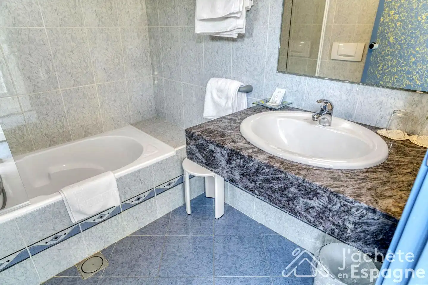 Bathroom of Buildings for sale in Vinaròs
