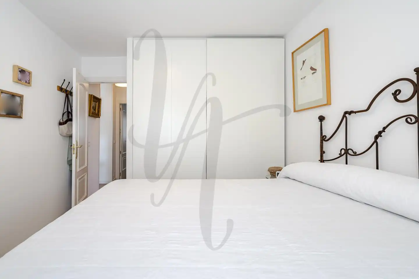 Flat for sale in Carril Del Conde, Canillas
