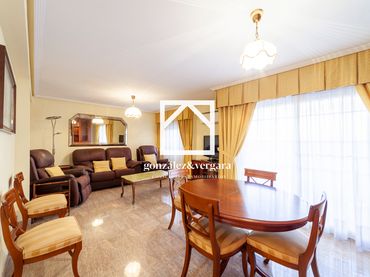 Wohnung mit Balkon zum Verkauf in Carrer de Rubén Vela