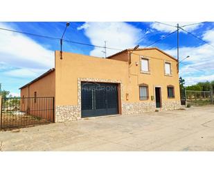 Vista exterior de Casa o xalet en venda en Albocàsser amb Terrassa