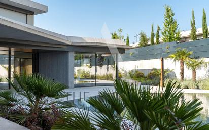 Jardí de Casa o xalet de lloguer en Boadilla del Monte amb Aire condicionat, Terrassa i Piscina