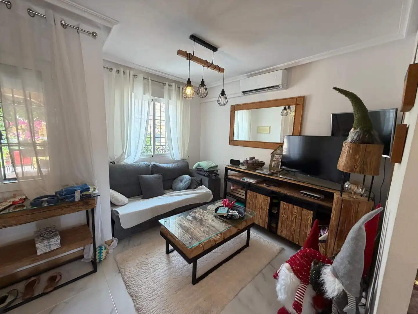 Sala d'estar de Casa o xalet en venda en Torrevieja amb Piscina comunitària