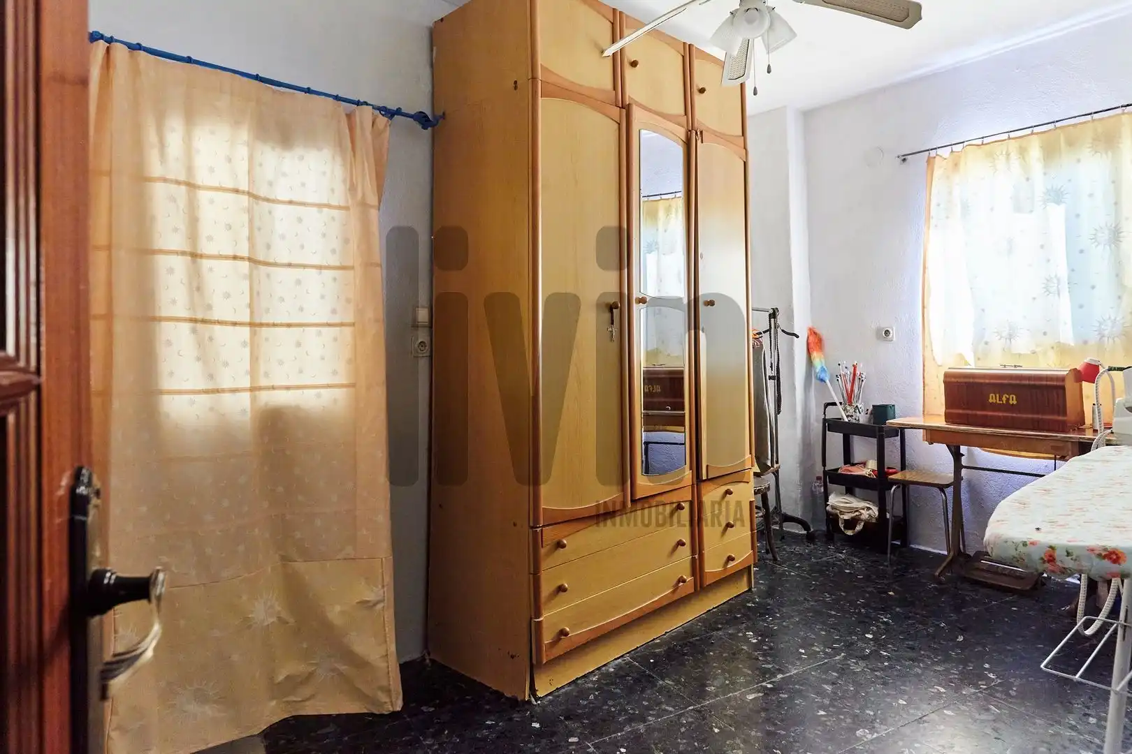Dormitori de Casa adosada en venda en Jaén