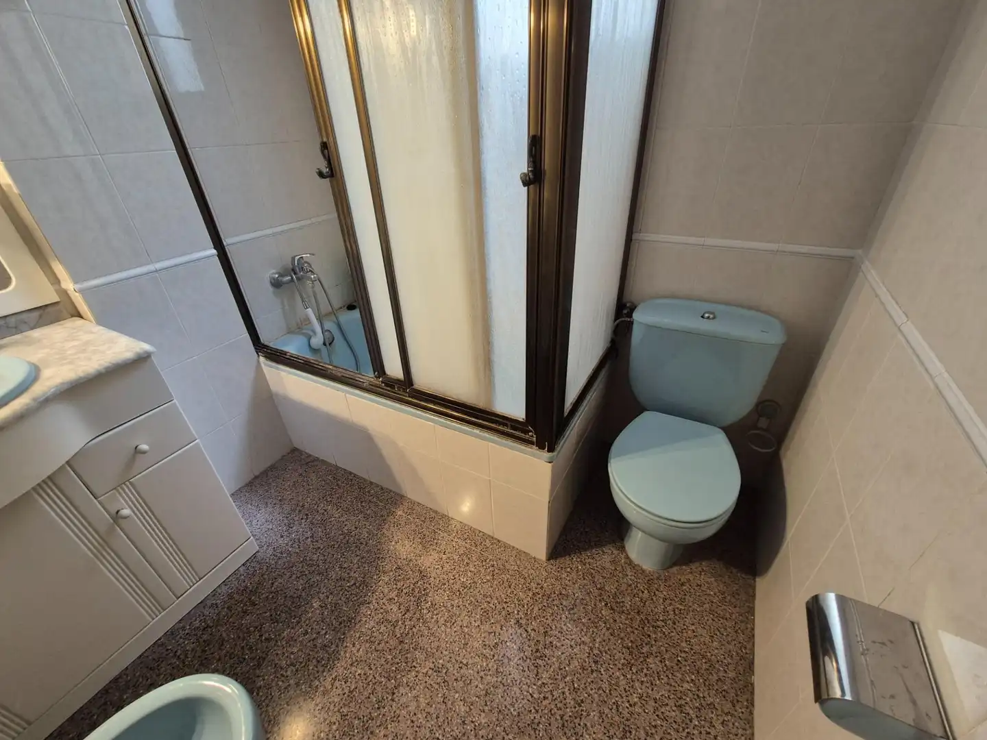 Baño de Piso en venta en Plaza de Toros - Avenida Chapí - Trinquete  