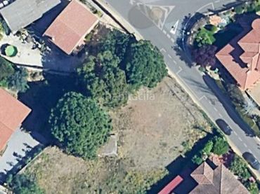 Residential land for sale in Carrer de la Fúcsia 201