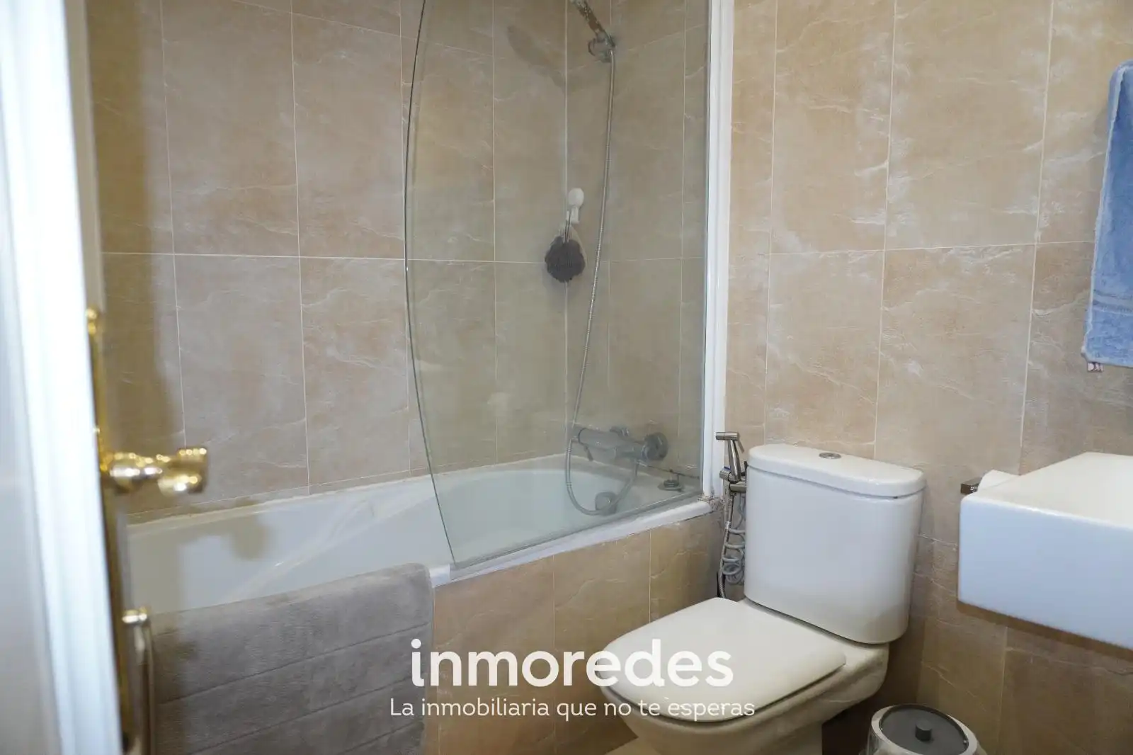 Badezimmer von Wohnung zum Verkauf in Barcelona mit Möbliert