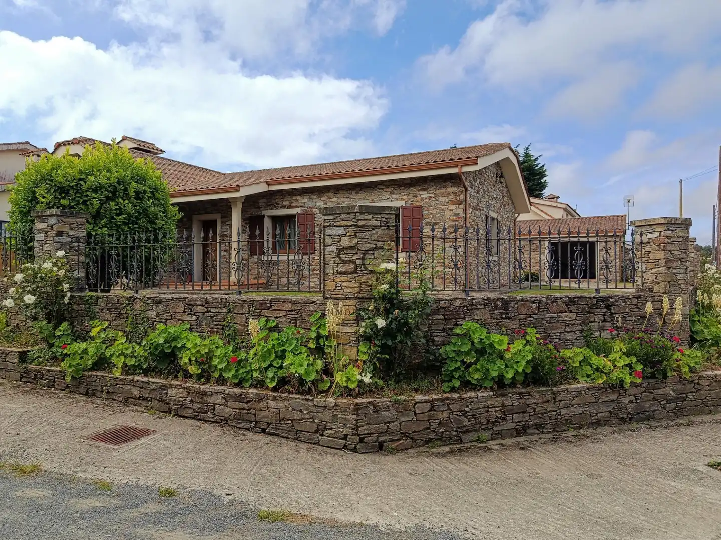 Chalet con jardín en venta en Lugar Monetes, imagen 3