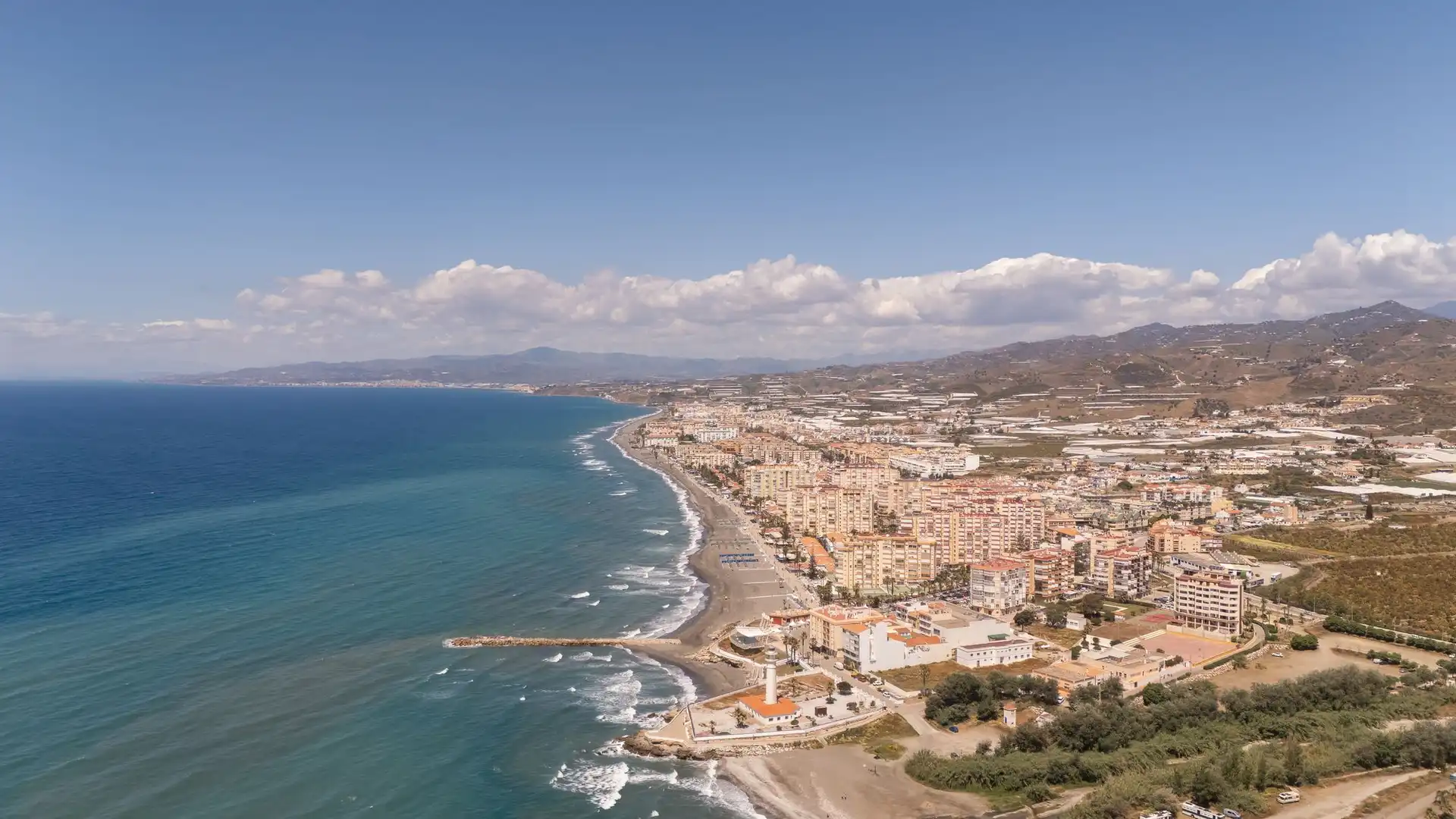 Vista exterior de Àtic en venda en Torrox amb Terrassa