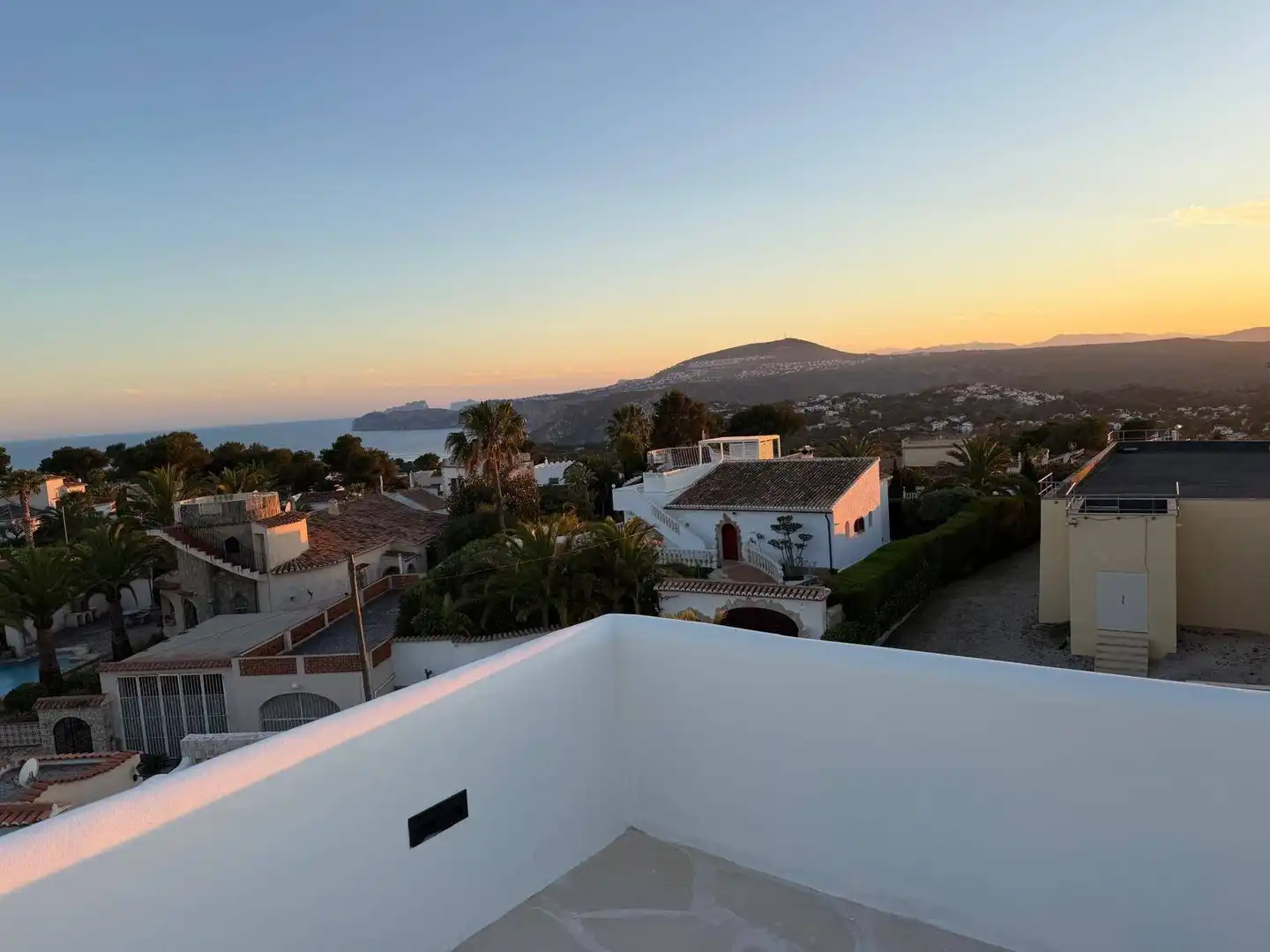 Vista exterior de Casa o xalet en venda en Jávea / Xàbia amb Aire condicionat, Calefacció i Jardí privat