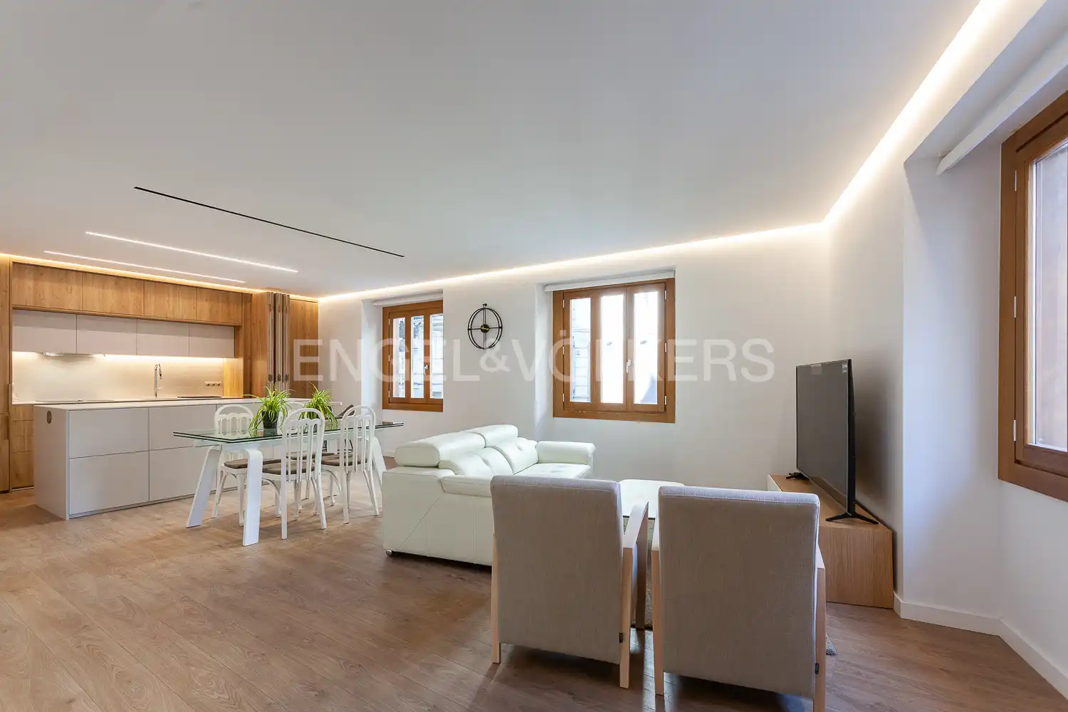 Sala d'estar de Pis de lloguer en Valencia amb Aire condicionat, Calefacció i Moblat