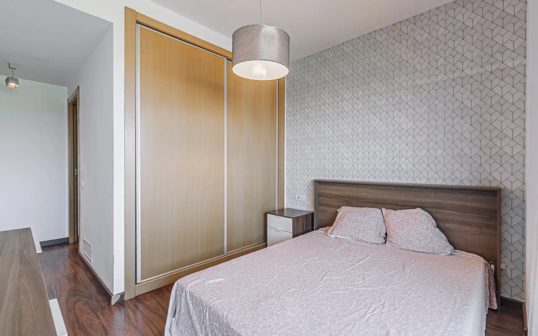 Flat for sale in Ignacio Iglesias, El Papiol