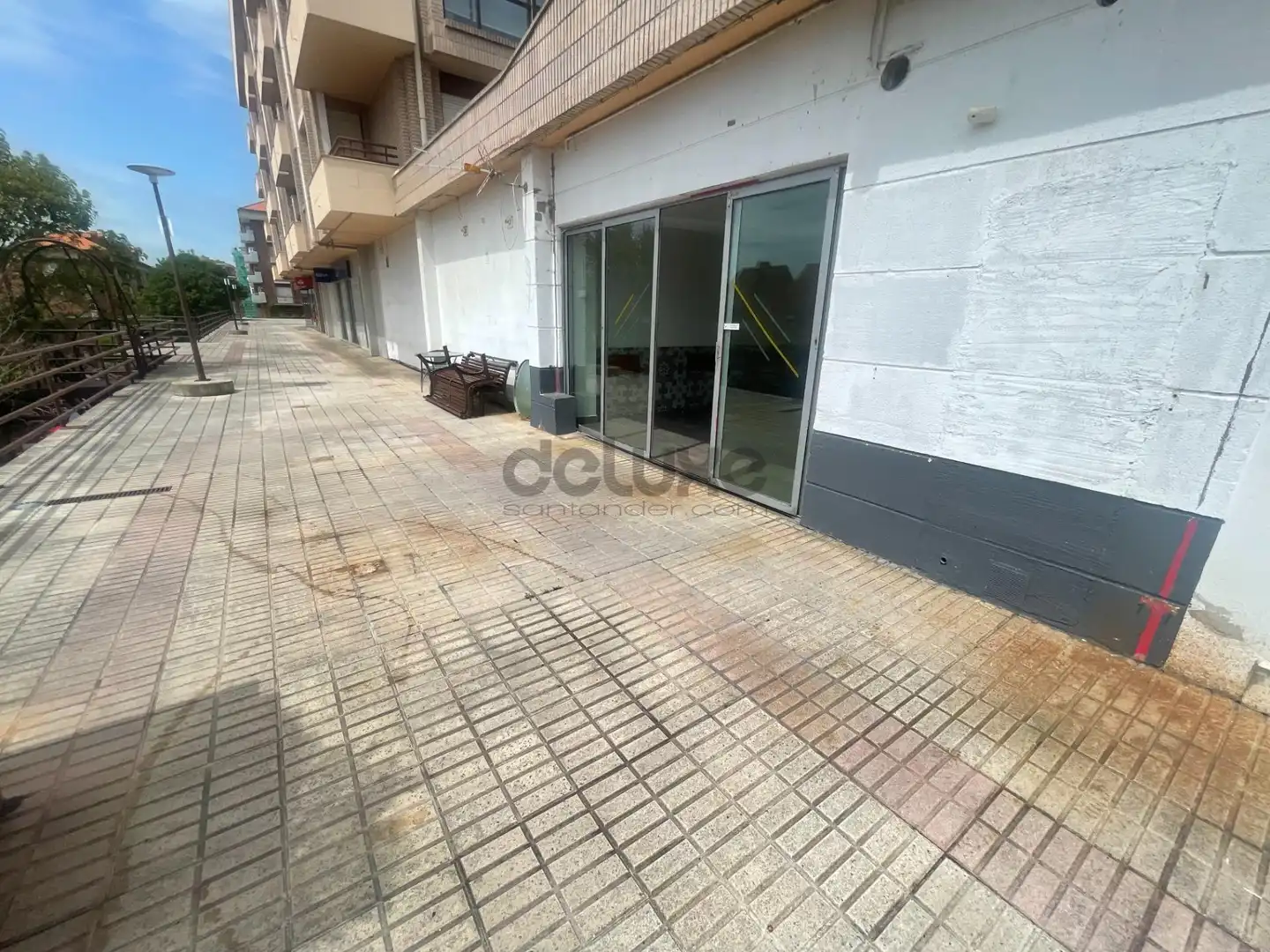 Commercial properties for rent in Santander