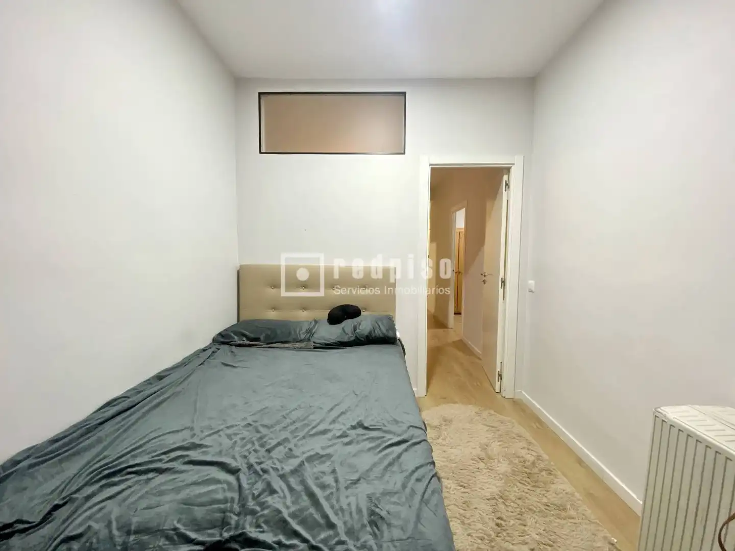 Bedroom of Flat for sale in Barcelona