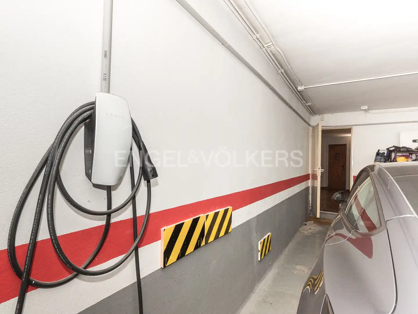 Parking of Houses for rent in Castelldefels  with Air Conditioner, Heating and Private garden