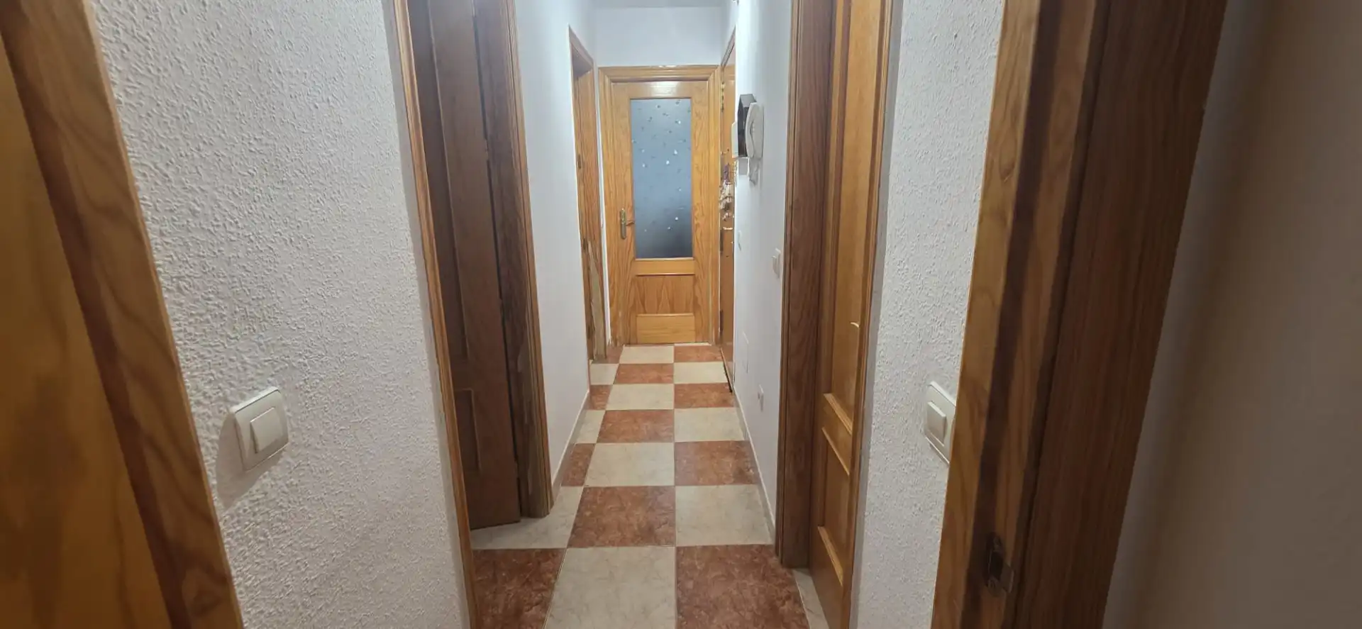 Wohnung zum Verkauf in Alhaurín de la Torre mit Klimaanlage und Waschmaschine