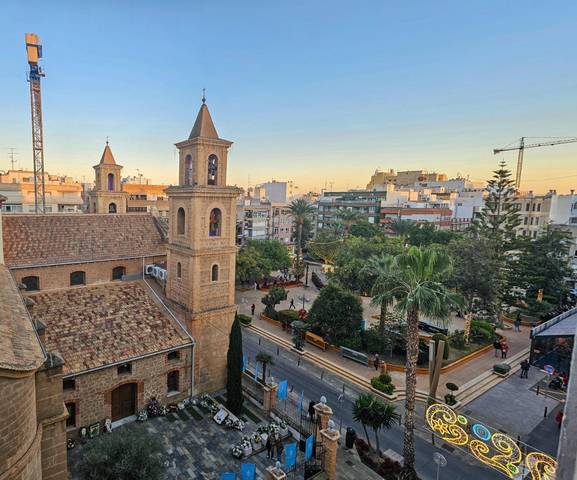 Apartamento en Venta en Calle Calle Caballero de Rodas, 27, 27 en Centro - Muelle Pesquero
