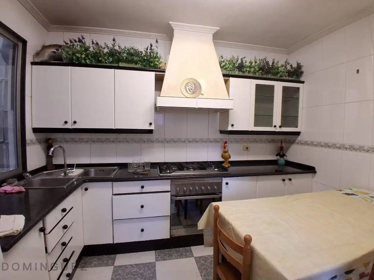 Kitchen of Flat for sale in A Guarda    with Heating, Storage room and Balcony