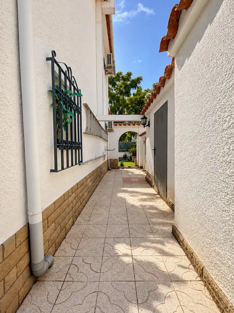 Haus mit Pool zum Verkauf in montgri, imagen 51