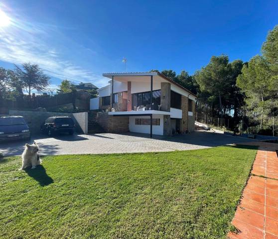 Casa-chalet en Venta en Matadepera